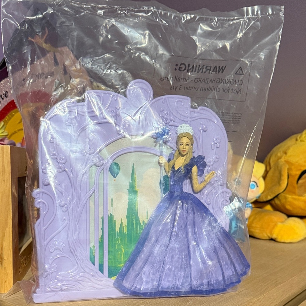 Galinda popcorn bucket